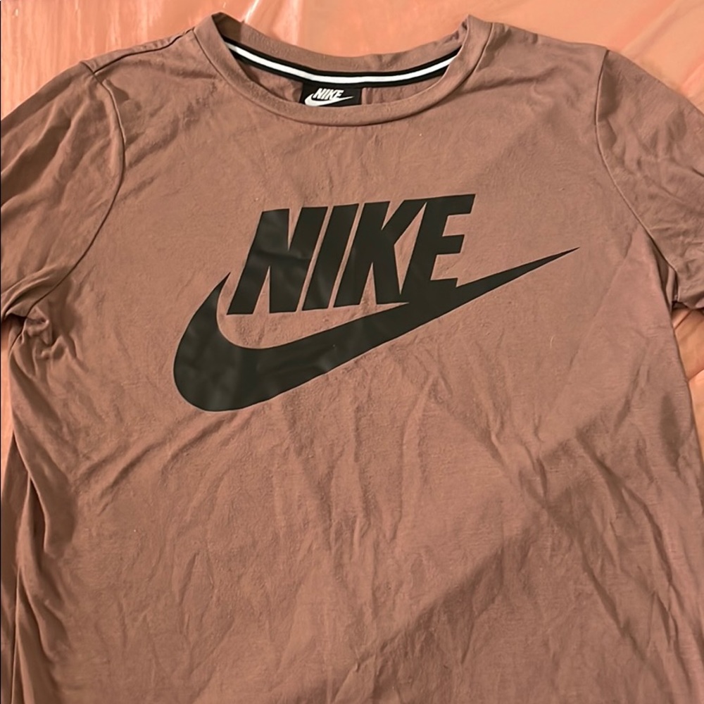 Women’s Tee